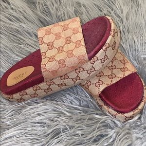Gucci platform // Original GG slide sandal